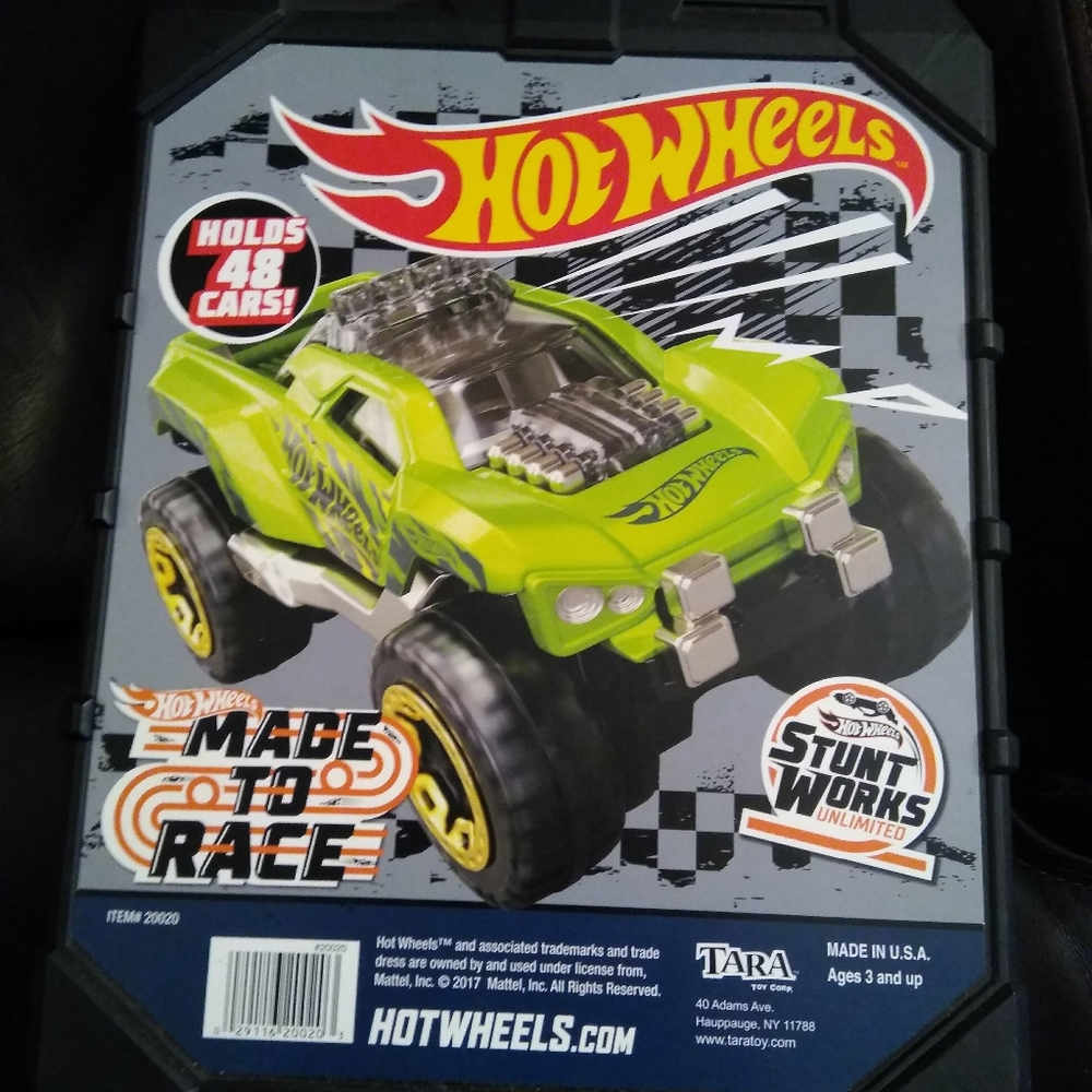 Hot Wheels case, holds 48 cars